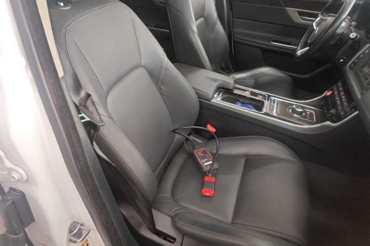 Used Jaguar XFL 2018 XFL 2.0T 200PS Elite Edition Right Front Seat