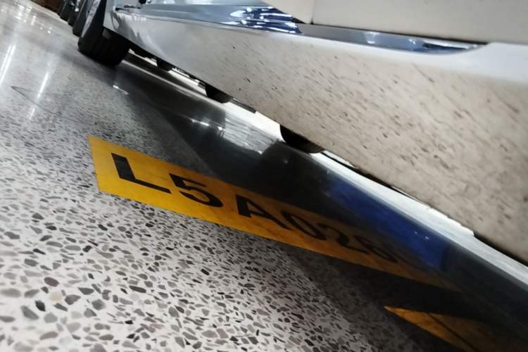 Used Jaguar XFL 2018 XFL 3.0 SC 340 PS Luxury Edition Right Side Sill