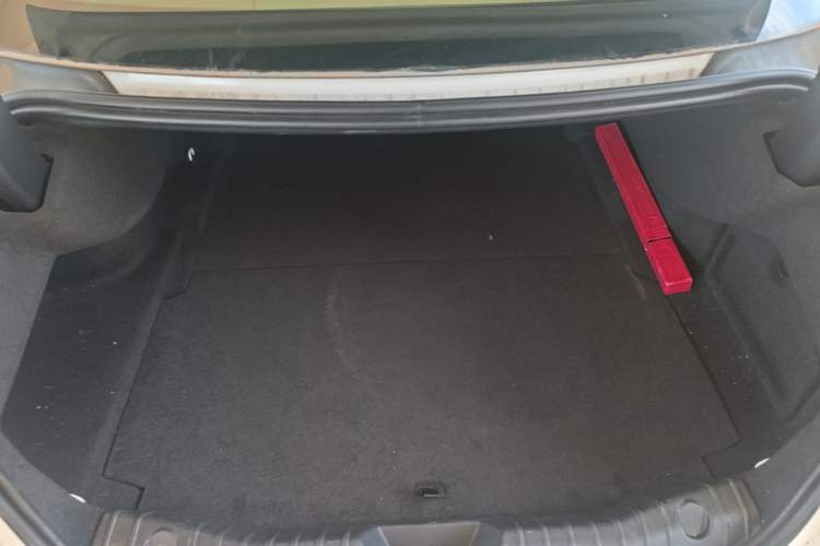 Used Jaguar XFL 2018 XFL 2.0T 200PS Elite Edition Trunk