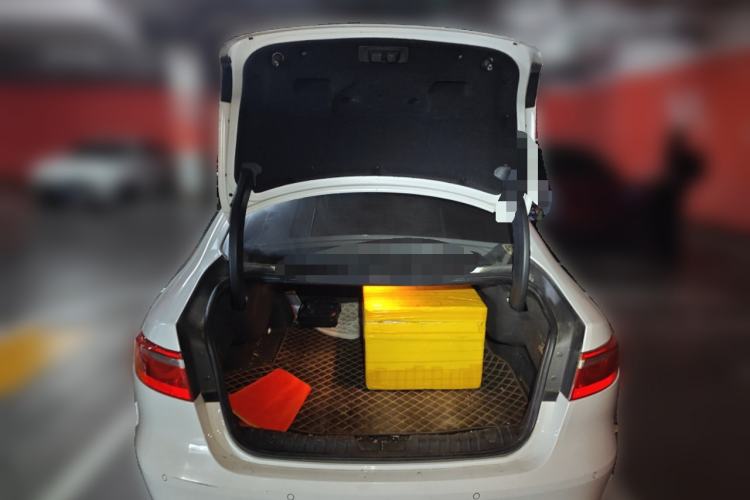 Used Jaguar XFL 2018 XFL 2.0T 200PS Elite Edition Trunk