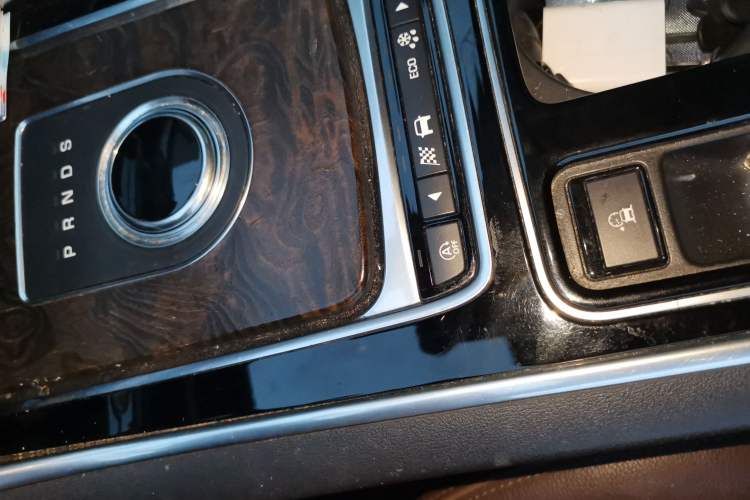 Used Jaguar XFL 2018 XFL 2.0T 250 PS Premium Edition Vehicle Key