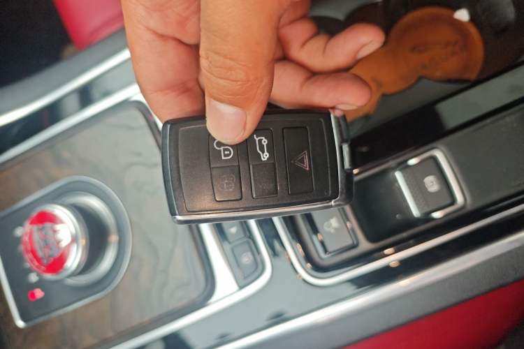 Used Jaguar XFL 2018 XFL 2.0T 250 PS Luxury Edition Vehicle Key