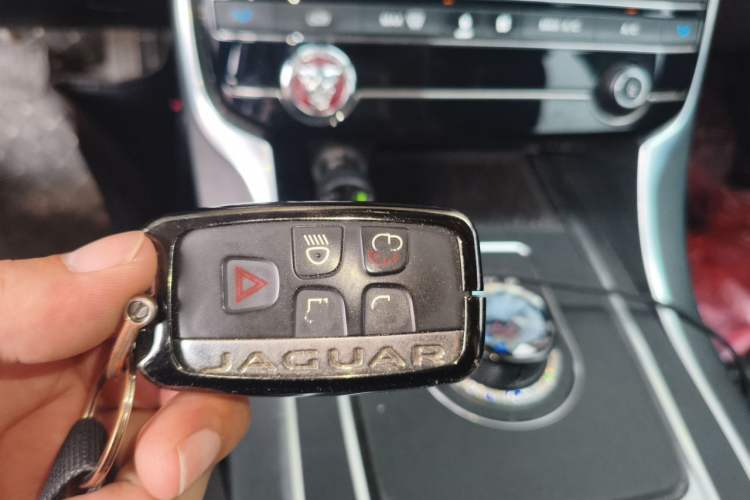 Used Jaguar XFL 2018 XFL 2.0T 200PS Elite Edition Vehicle Key