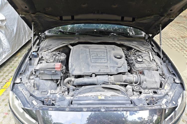 Used Jaguar XFL 2019 XFL 2.0T 200 PS Two-Wheel-Drive Elite Edition Engine Bay