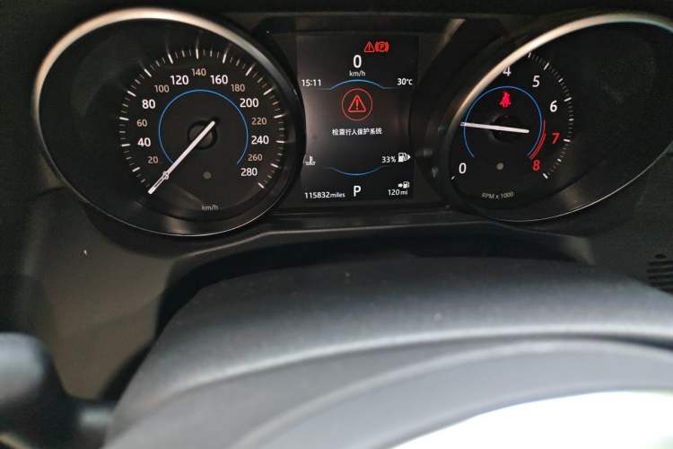 Used Jaguar XFL 2019 XFL 2.0T 200 PS Two-Wheel-Drive Elite Edition Odometer Close Up