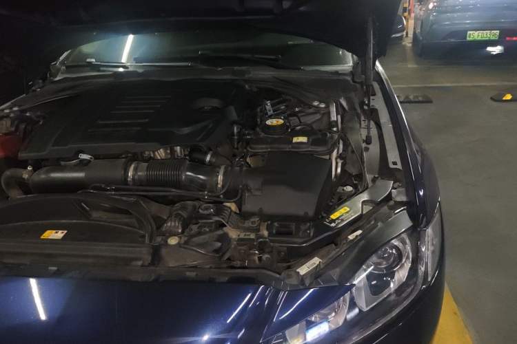 Used Jaguar XFL 2019 XFL 2.0T 200PS Two-Wheel-Drive Luxury Edition Engine Bay Left
