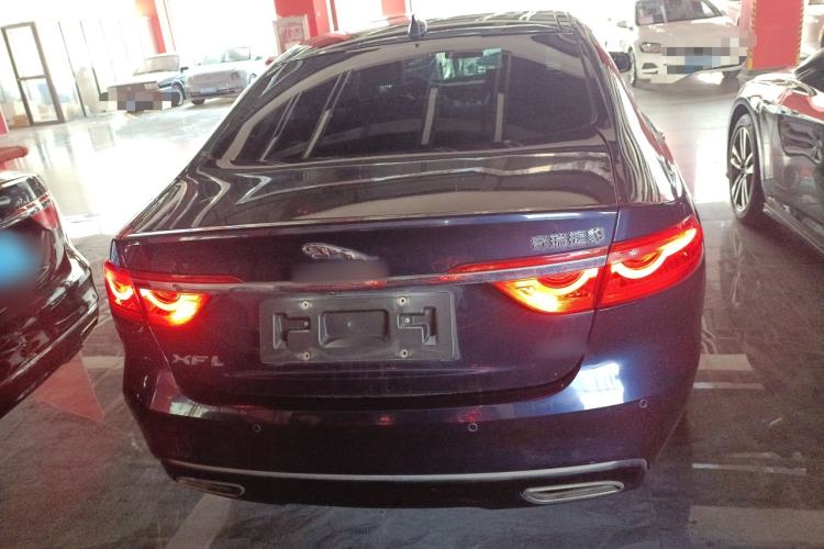 Used Jaguar XFL 2019 XFL 2.0T 200 PS Two-Wheel-Drive Elite Edition Exterior 4