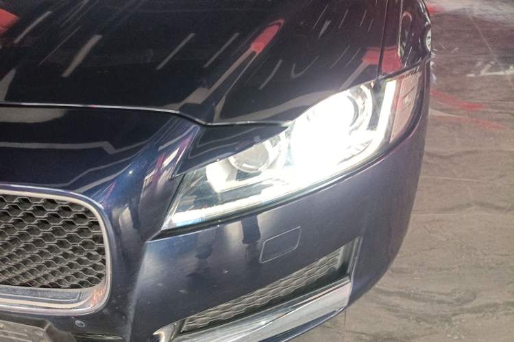 Used Jaguar XFL 2019 XFL 2.0T 200 PS Two-Wheel-Drive Elite Edition Left Front Headlight