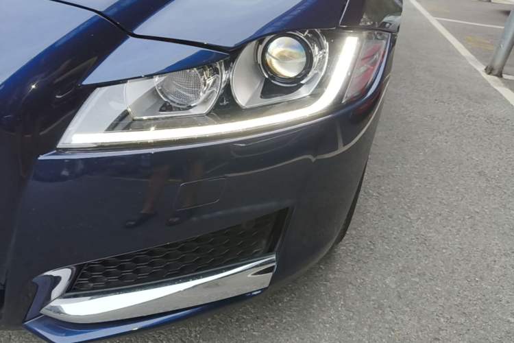 Used Jaguar XFL 2019 XFL 2.0T 200 PS Two-Wheel-Drive Elite Edition Left Front Headlight