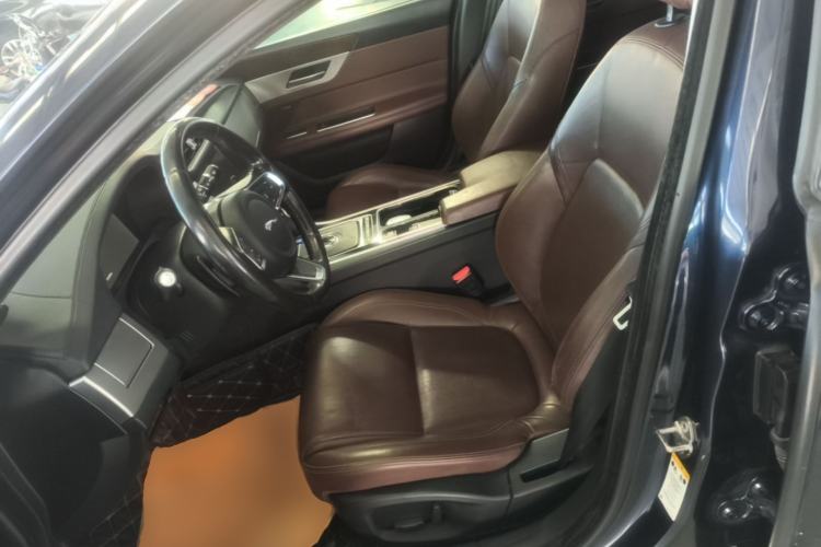 Used Jaguar XFL 2019 XFL 2.0T 250 PS Two-Wheel-Drive Luxury Edition Left Front Seat