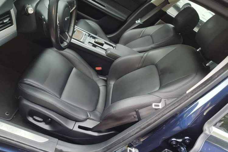 Used Jaguar XFL 2019 XFL 2.0T 200 PS Two-Wheel-Drive Elite Edition Left Front Seat