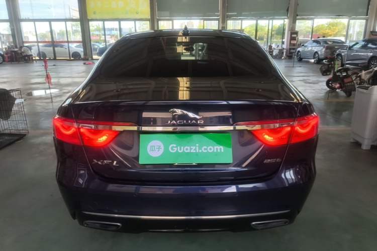 Used Jaguar XFL 2019 XFL 2.0T 250 PS Two-Wheel-Drive Luxury Edition Rear