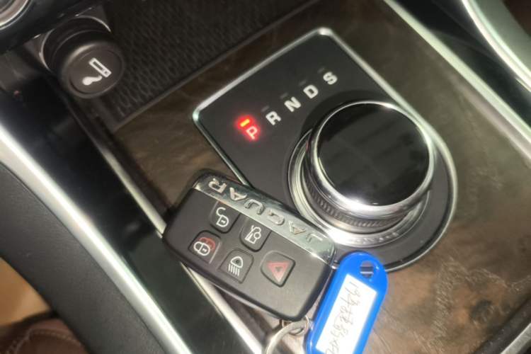 Used Jaguar XFL 2019 XFL 2.0T 250 PS Two-Wheel-Drive Luxury Edition Vehicle Key
