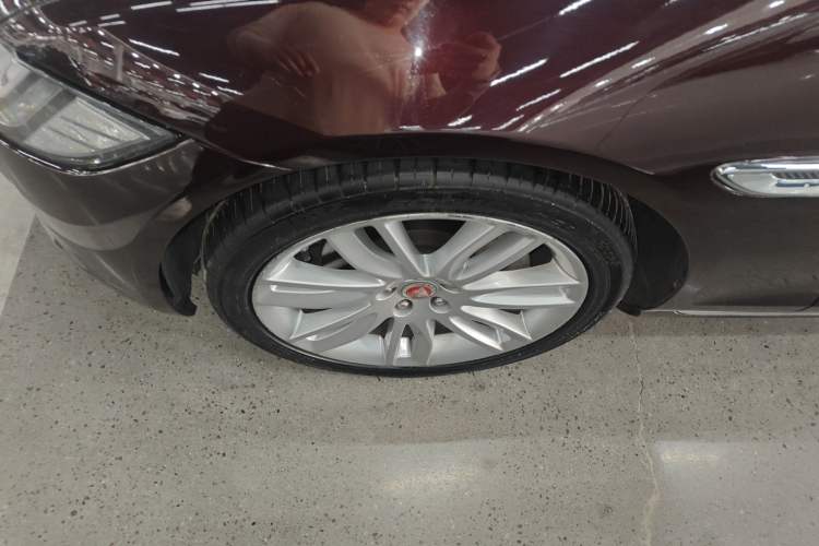 Used Jaguar XFL 2019 XFL 2.0T 250 PS Four-Wheel Drive Luxury Edition Exterior 4