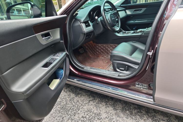 Used Jaguar XFL 2019 XFL 2.0T 200PS Two-Wheel-Drive Luxury Edition Driver Seat