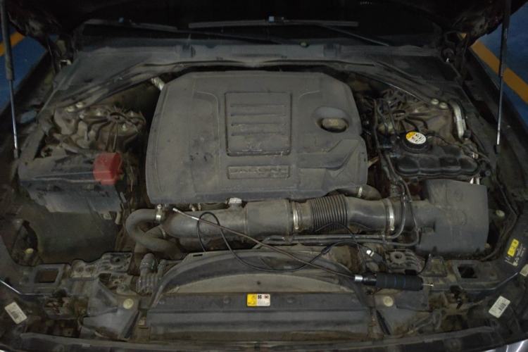Used Jaguar XFL 2019 XFL 2.0T 200 PS Two-Wheel-Drive Elite Edition Engine Bay