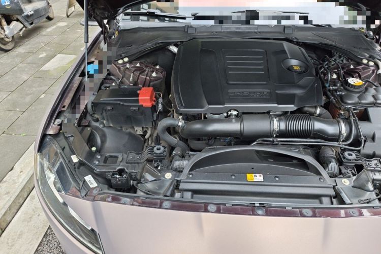Used Jaguar XFL 2019 XFL 2.0T 200PS Two-Wheel-Drive Luxury Edition Engine Bay Right
