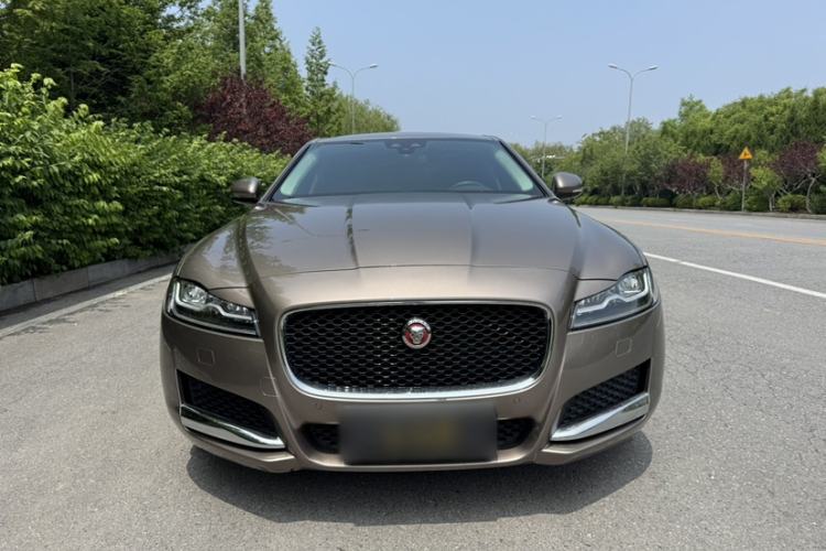 Used Jaguar XFL 2019 XFL 2.0T 250 PS Four-Wheel Drive Luxury Edition Exterior 1