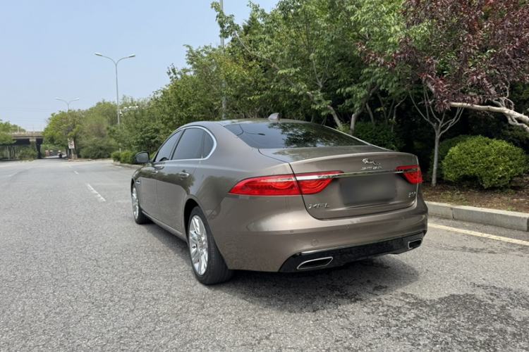 Used Jaguar XFL 2019 XFL 2.0T 250 PS Four-Wheel Drive Luxury Edition Exterior 5