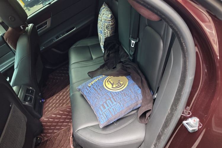 Used Jaguar XFL 2019 XFL 2.0T 200PS Two-Wheel-Drive Luxury Edition Left Rear Seat
