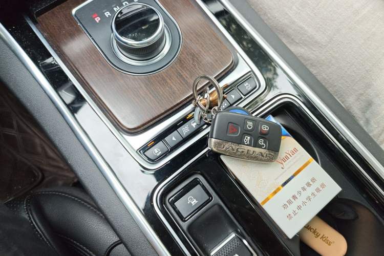 Used Jaguar XFL 2019 XFL 2.0T 200PS Two-Wheel-Drive Luxury Edition Vehicle Key