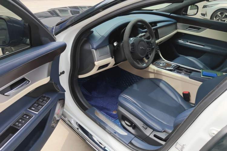 Used Jaguar XFL 2019 XFL 2.0T 200 PS Two-Wheel-Drive Elite Edition Driver Seat