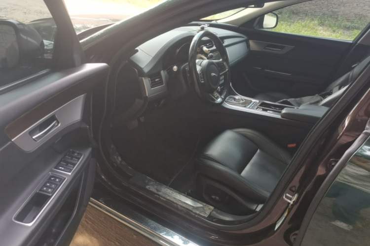 Used Jaguar XFL 2019 XFL 2.0T 200 PS Two-Wheel-Drive Elite Edition Driver Seat