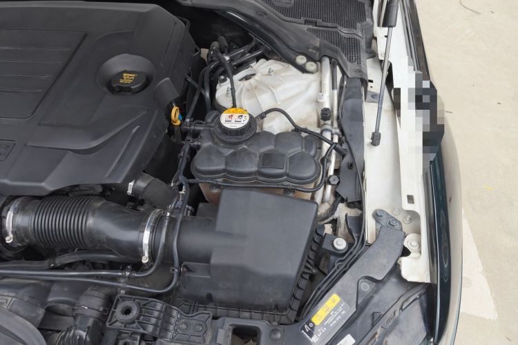 Used Jaguar XFL 2019 XFL 2.0T 200 PS Two-Wheel-Drive Elite Edition Engine Bay Left
