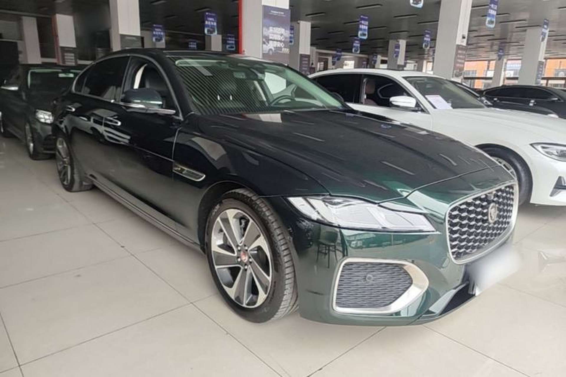 Used Jaguar XFL 2019 XFL 2.0T 200 PS Two-Wheel-Drive Elite Edition Exterior 1