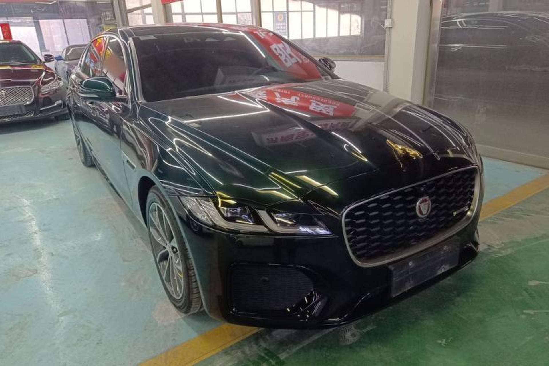 Used Jaguar XFL 2019 XFL 2.0T 250 PS Two-Wheel-Drive Luxury Edition Exterior 2