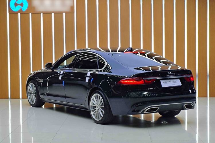 Used Jaguar XFL 2019 XFL 2.0T 250 PS Two-Wheel-Drive Luxury Edition Exterior 2