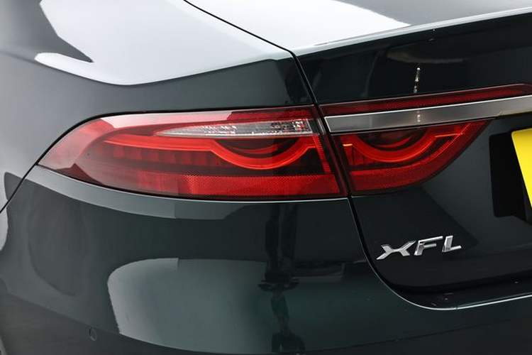 Used Jaguar XFL 2019 XFL 2.0T 250 PS Two-Wheel-Drive Luxury Edition Exterior 7