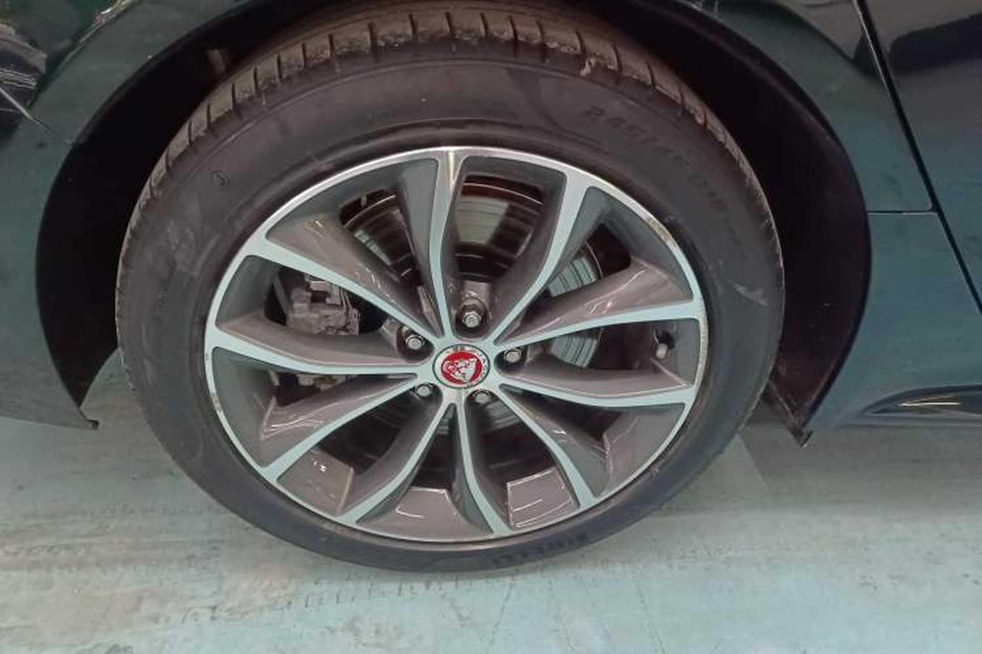 Used Jaguar XFL 2019 XFL 2.0T 250 PS Two-Wheel-Drive Luxury Edition Exterior 8