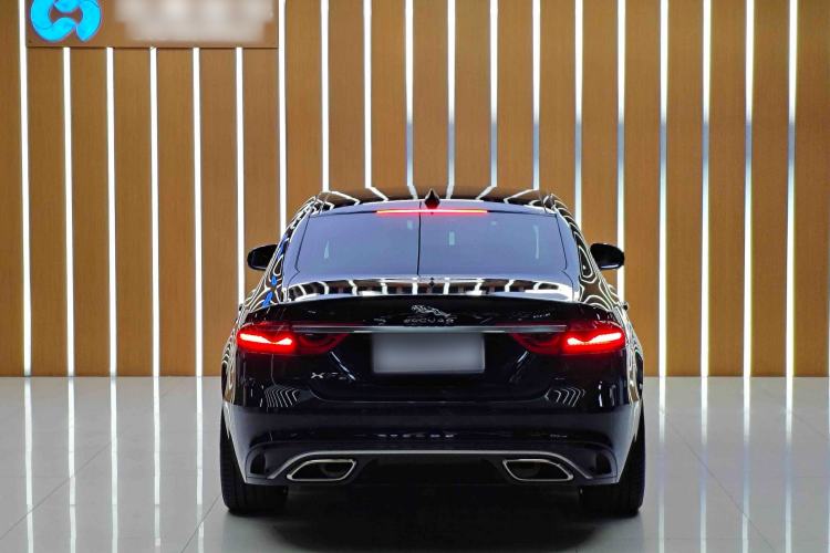 Used Jaguar XFL 2019 XFL 2.0T 250 PS Two-Wheel-Drive Luxury Edition Exterior 8
