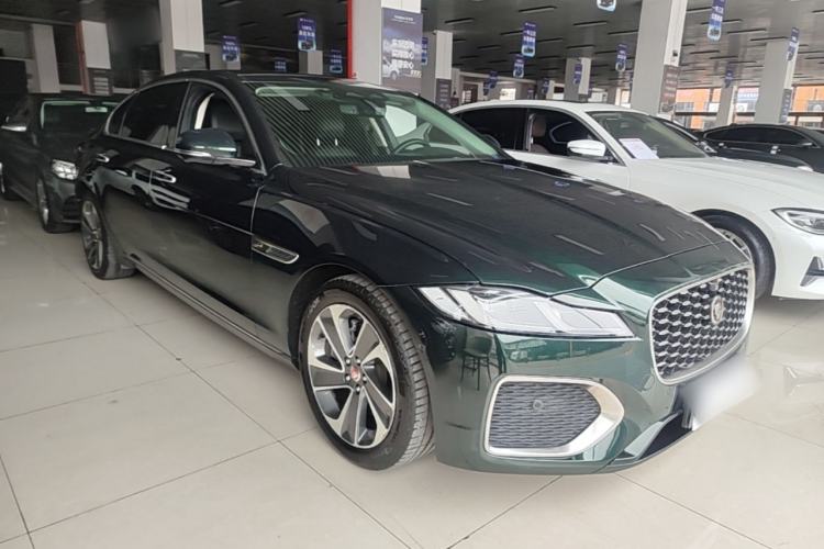 Used Jaguar XFL 2019 XFL 2.0T 200 PS Two-Wheel-Drive Elite Edition Front Right 45 Deg