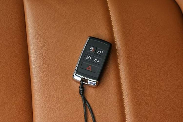 Used Jaguar XFL 2019 XFL 2.0T 250 PS Two-Wheel-Drive Luxury Edition Interior 1