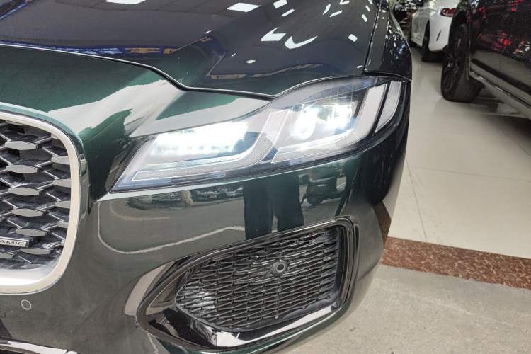 Used Jaguar XFL 2019 XFL 2.0T 250 PS Two-Wheel-Drive Luxury Edition Left Front Headlight