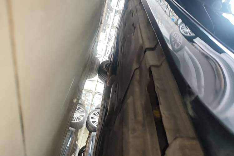 Used Jaguar XFL 2019 XFL 2.0T 200 PS Two-Wheel-Drive Elite Edition Left Side Sill