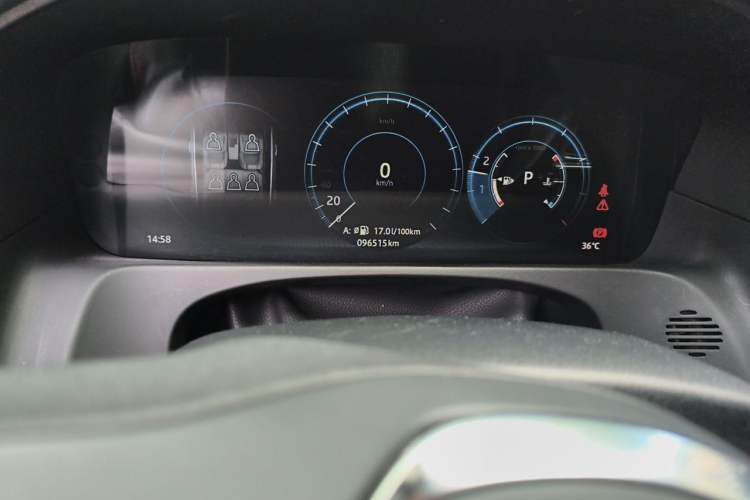 Used Jaguar XFL 2019 XFL 2.0T 250 PS Two-Wheel-Drive Luxury Edition Odometer Close Up