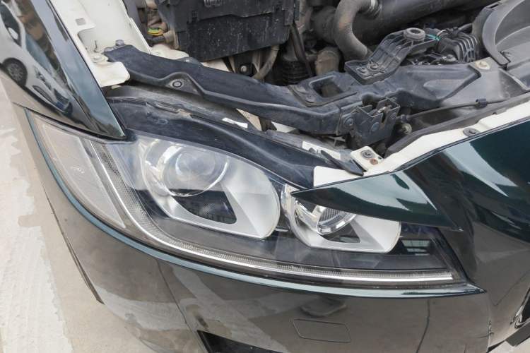 Used Jaguar XFL 2019 XFL 2.0T 200 PS Two-Wheel-Drive Elite Edition Right Front Headlight