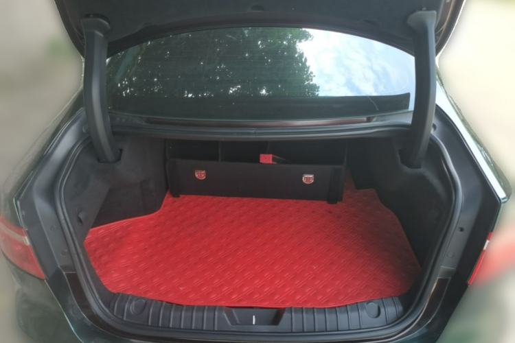Used Jaguar XFL 2019 XFL 2.0T 200 PS Two-Wheel-Drive Elite Edition Trunk