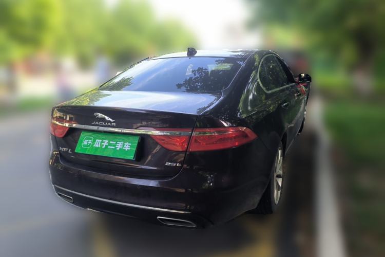 Used Jaguar XFL 2019 XFL 2.0T 250 PS Two-Wheel-Drive Luxury Edition Rear Right 45 Deg