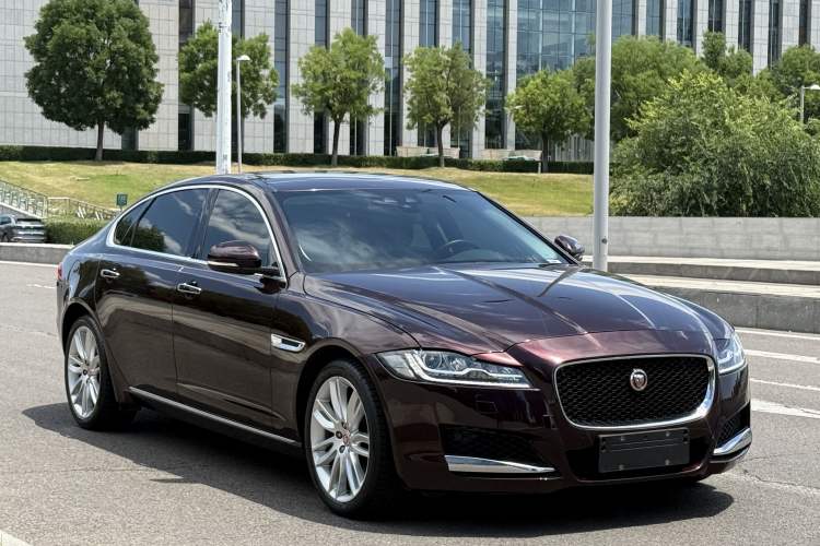 Used Jaguar XFL 2019 XFL 2.0T 300 PS Four-Wheel-Drive Luxury Edition Exterior 1