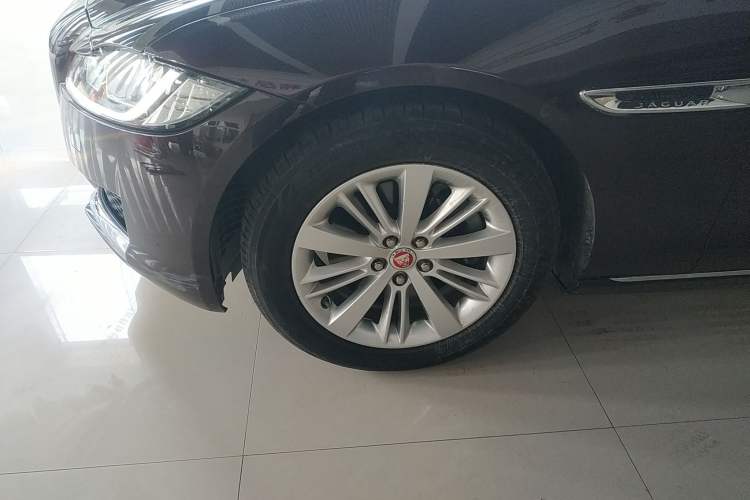 Used Jaguar XFL 2019 XFL 2.0T 200PS Two-Wheel-Drive Luxury Edition Exterior 7