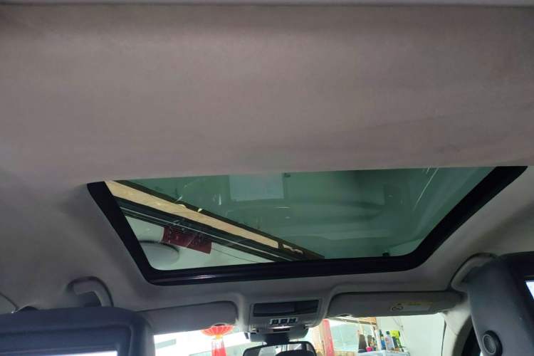 Used Jaguar XFL 2019 XFL 2.0T 300 PS Four-Wheel-Drive Luxury Edition Headliner