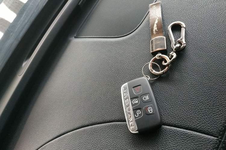Used Jaguar XFL 2019 XFL 2.0T 200PS Two-Wheel-Drive Luxury Edition Interior 1