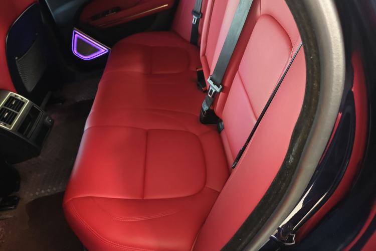 Used Jaguar XFL 2019 XFL 2.0T 250 PS Two-Wheel-Drive Luxury Edition Interior 4