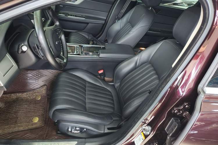 Used Jaguar XFL 2019 XFL 2.0T 300 PS Four-Wheel-Drive Luxury Edition Left Front Seat