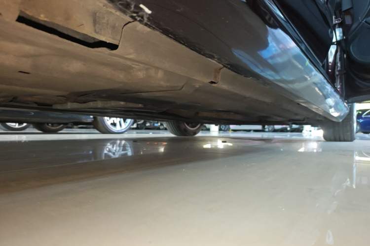 Used Jaguar XFL 2019 XFL 2.0T 200 PS Two-Wheel-Drive Elite Edition Right Side Sill