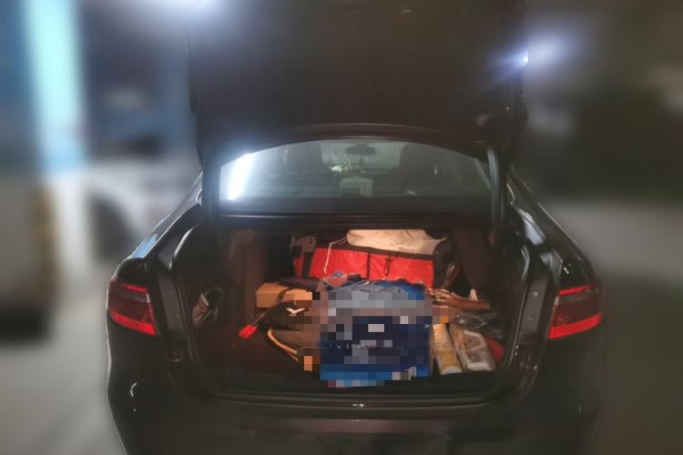 Used Jaguar XFL 2019 XFL 2.0T 250 PS Two-Wheel-Drive Luxury Edition Trunk